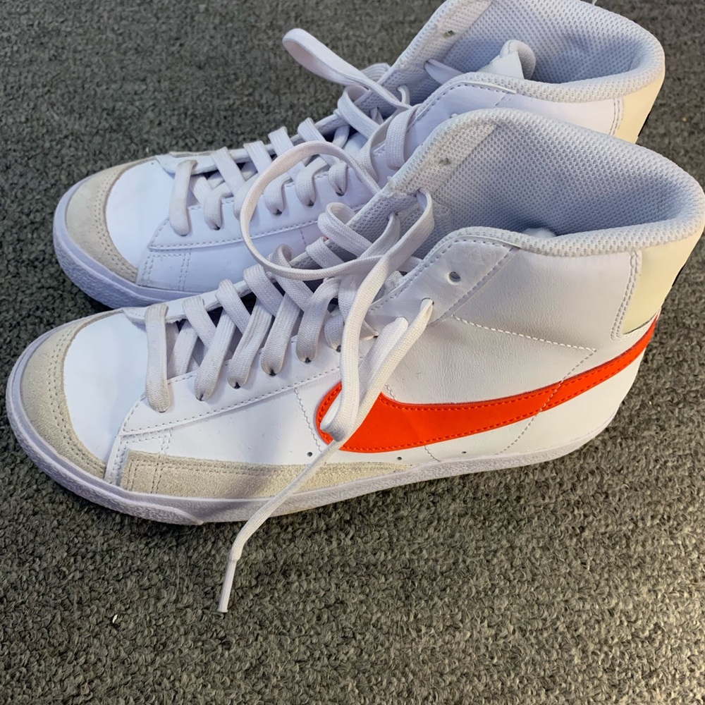 Nike Blazers. Boys 6Y. Fits women’s like. 7.5